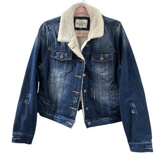 NWOT! Ashley Vintage Charm Distressed Sherpa Lined Denim Trucker Jacket Womens L